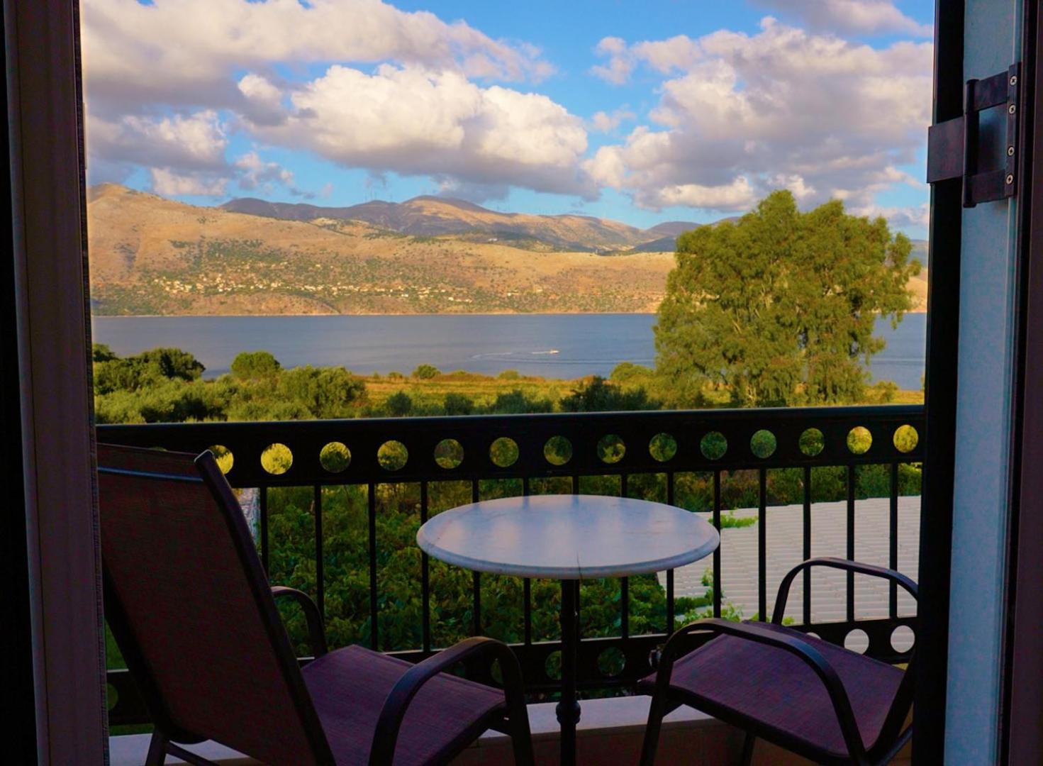 Remenata Appartement Lixouri Buitenkant foto