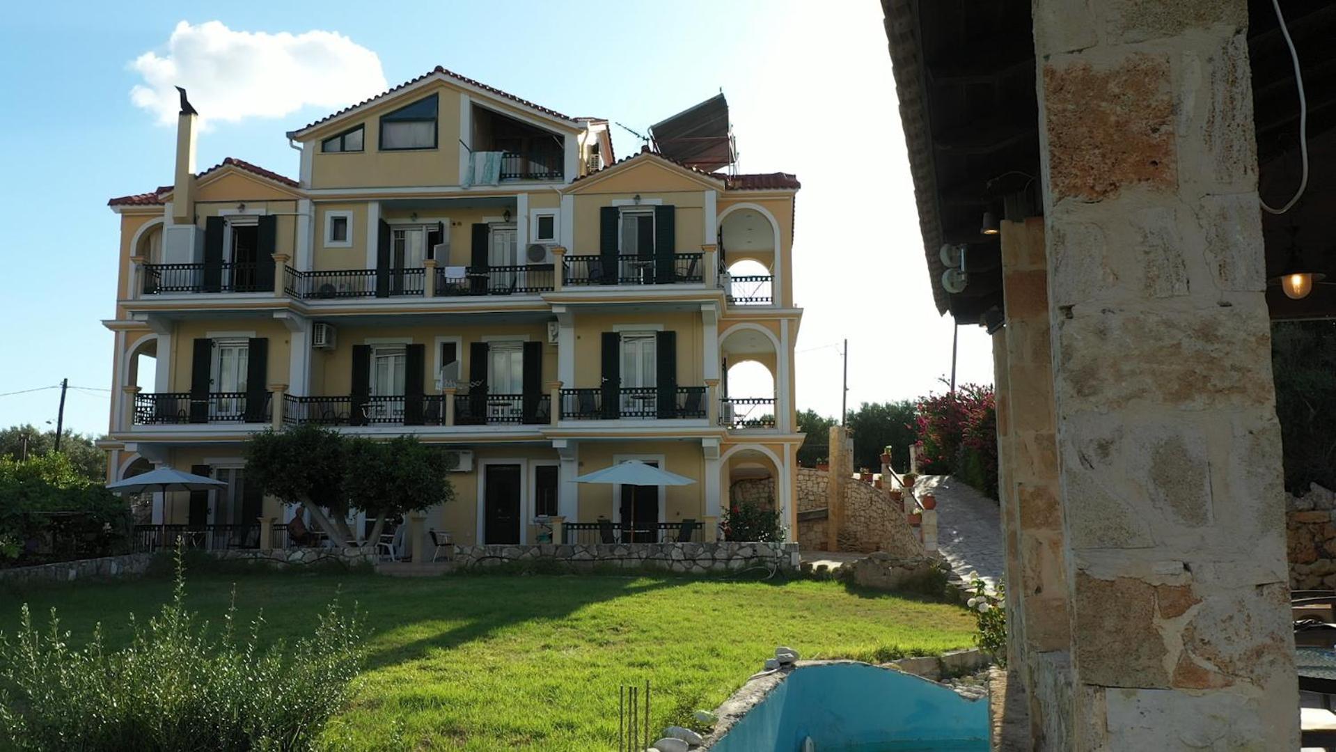 Remenata Appartement Lixouri Buitenkant foto