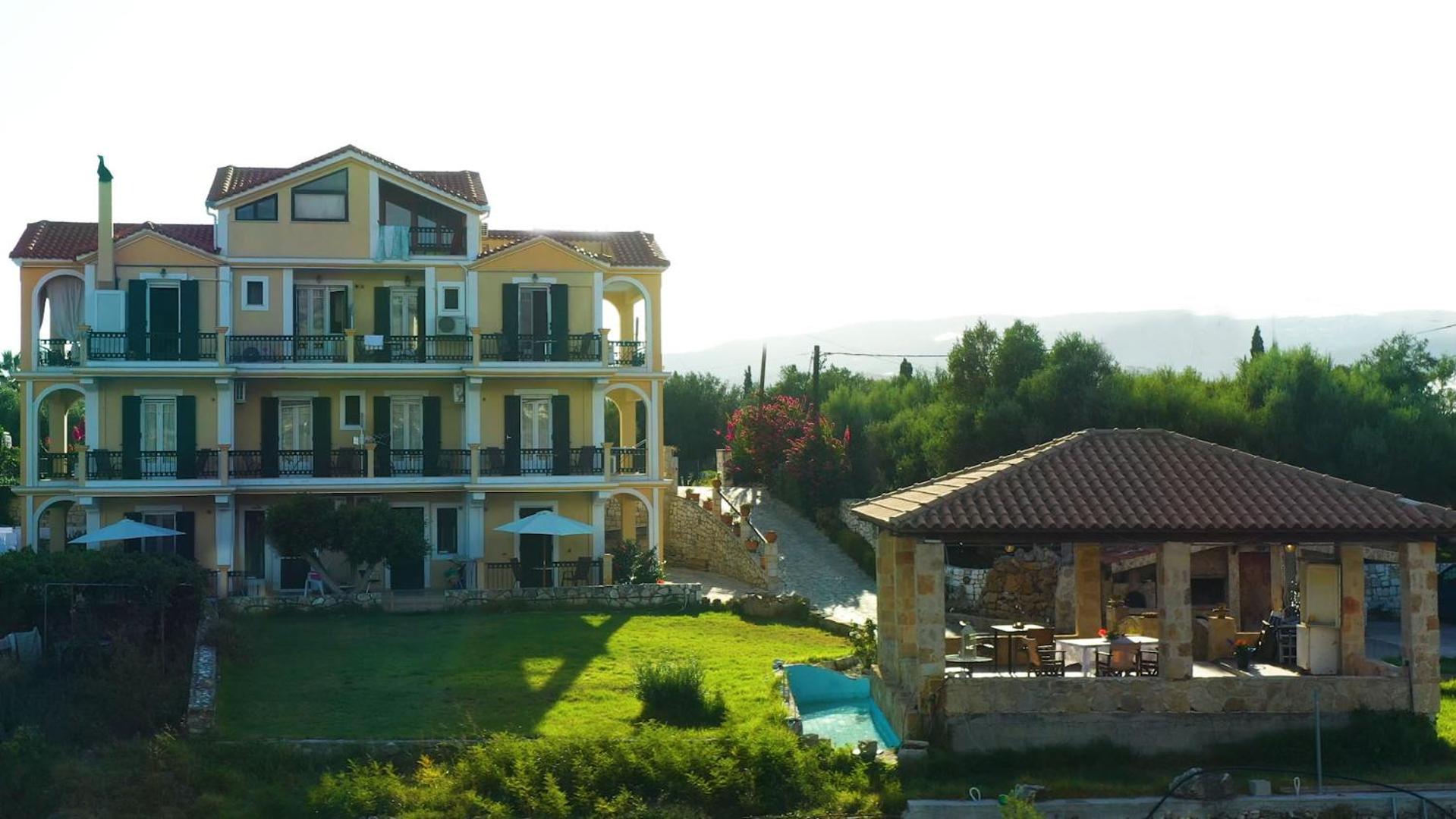 Remenata Appartement Lixouri Buitenkant foto
