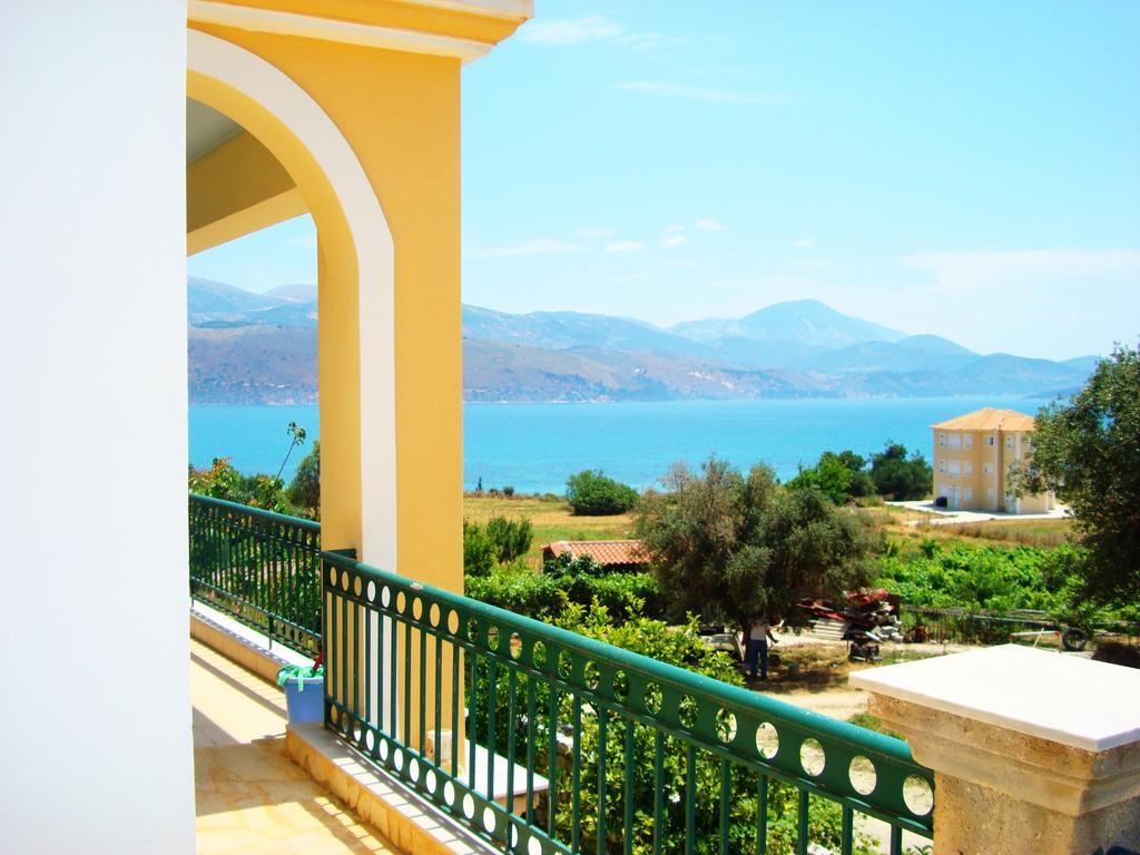 Remenata Appartement Lixouri Buitenkant foto